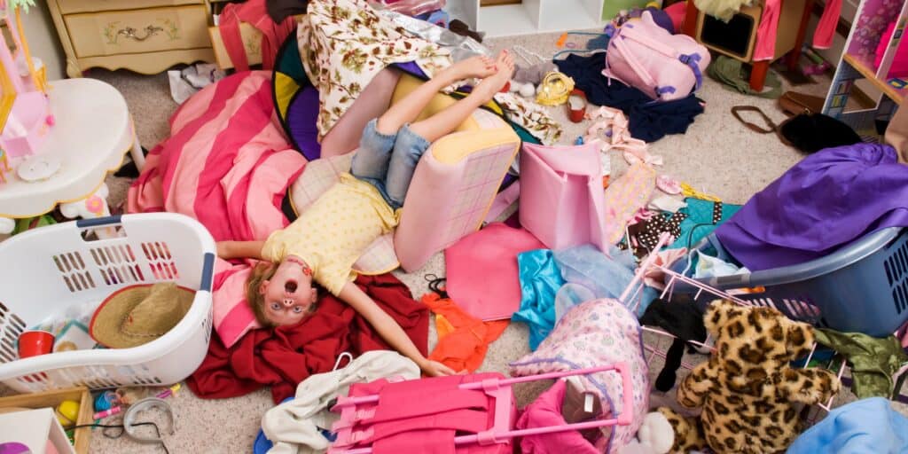 How To Clean A Disgusting House (15 Tips) - The Cleaning Mommy