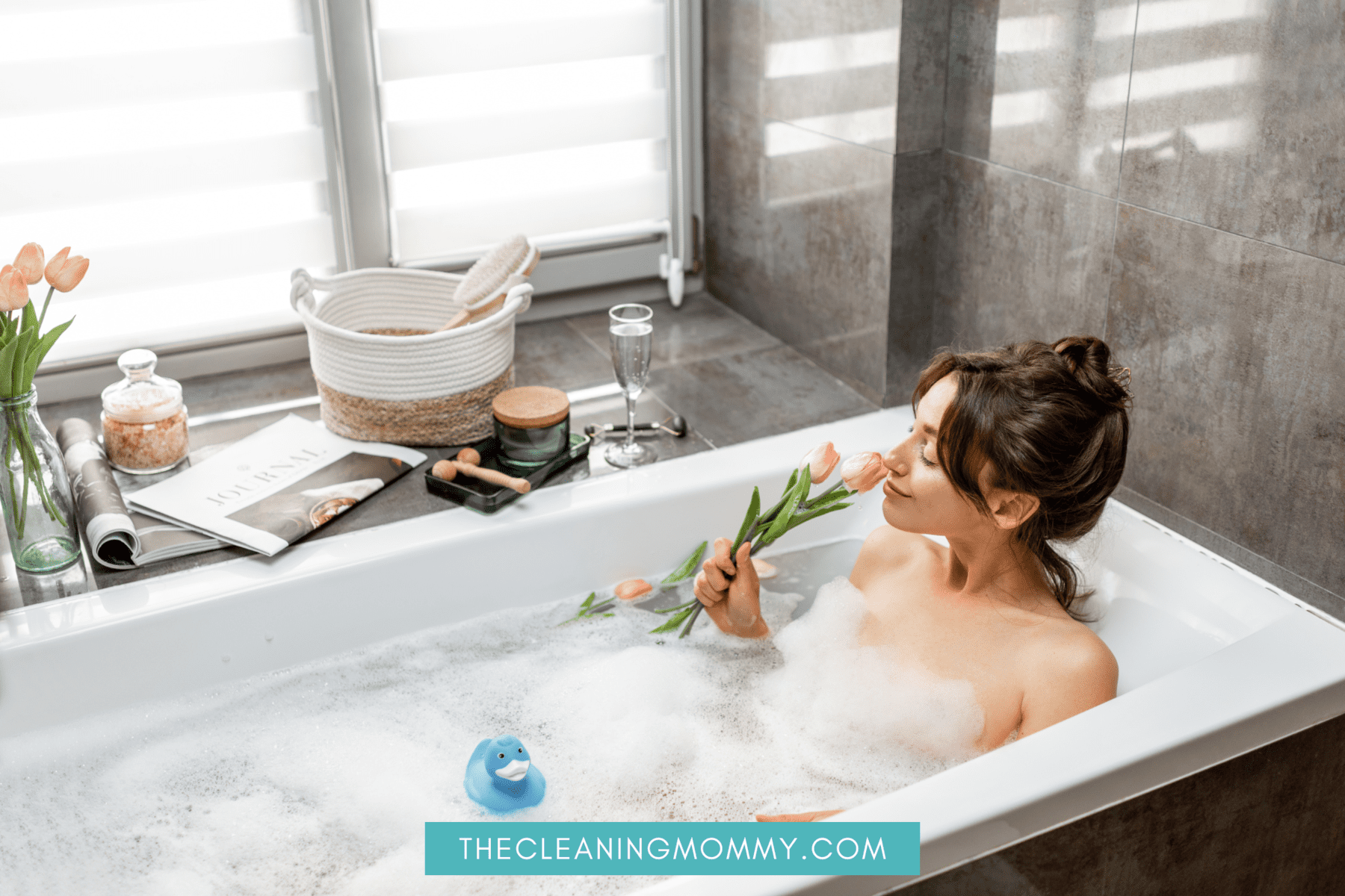 How to Clean a Disgusting Bathtub Using Household Items! The Cleaning