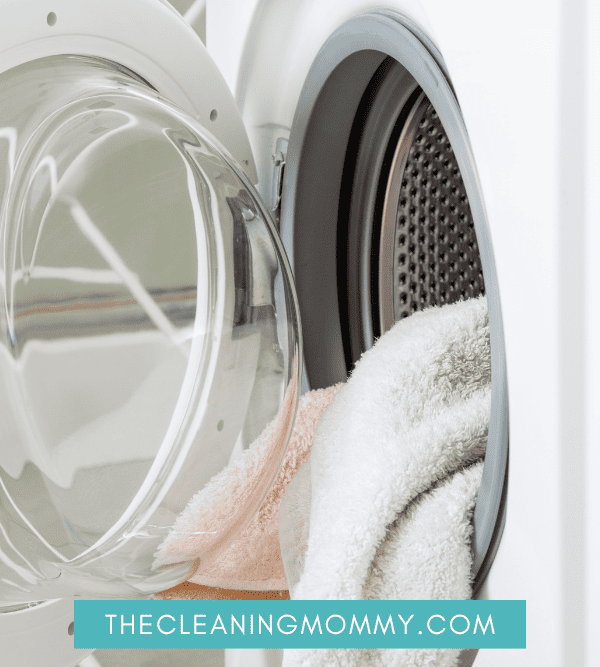 How to Get Mildew Smell Out of Towels Easily